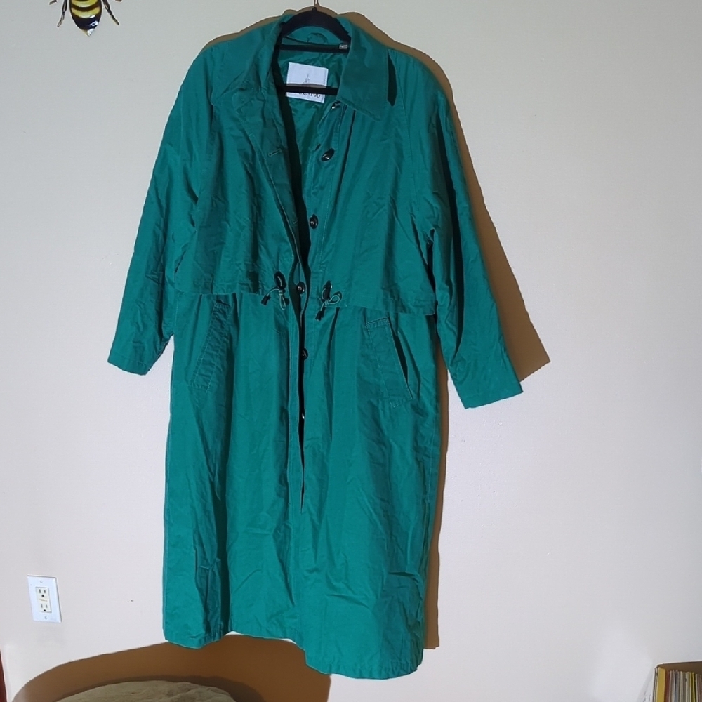 Vintage London Fog Emerald Trench Coat - Picture 5 of 11